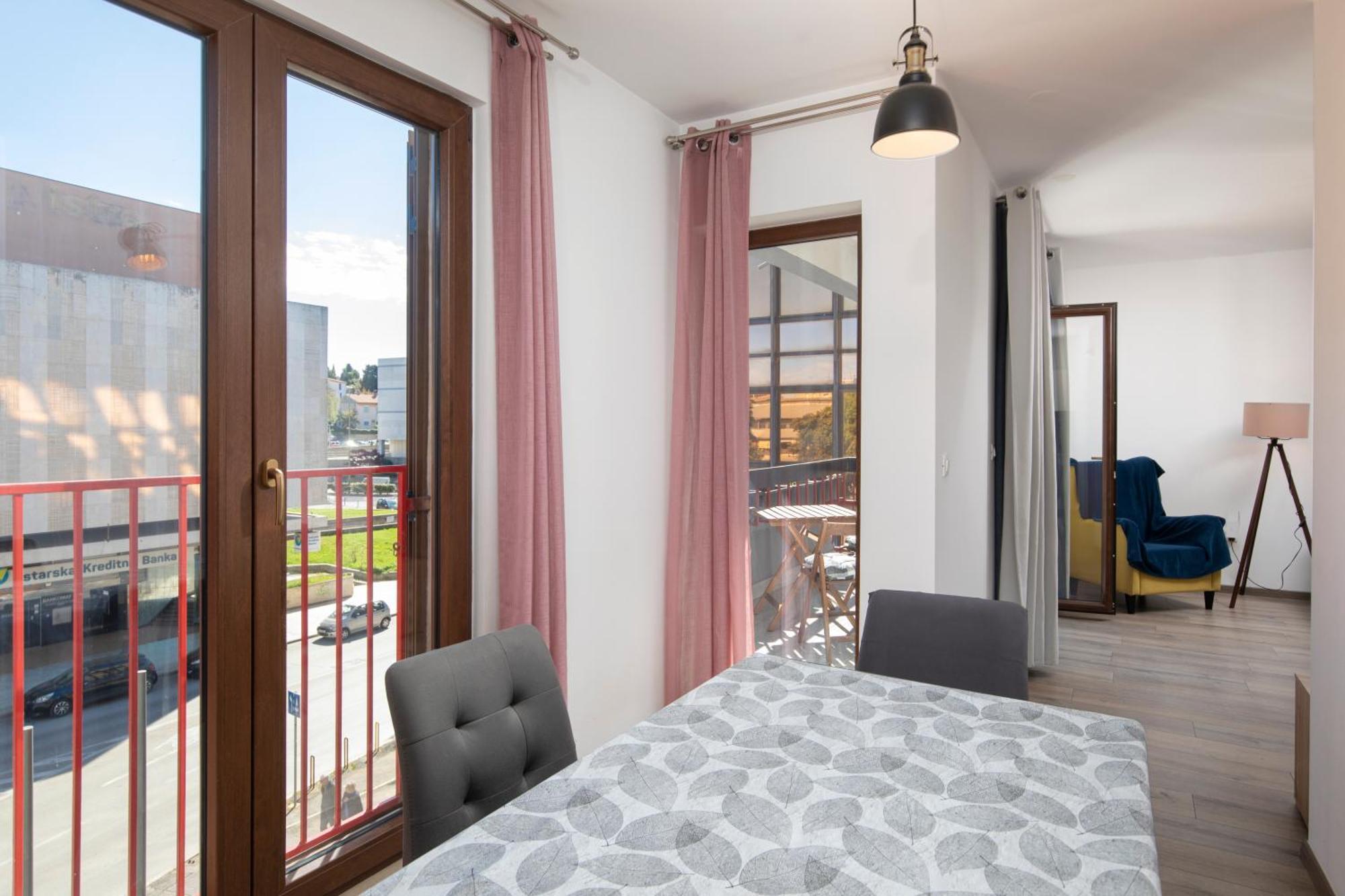 City Market Apartments Pula Exterior foto